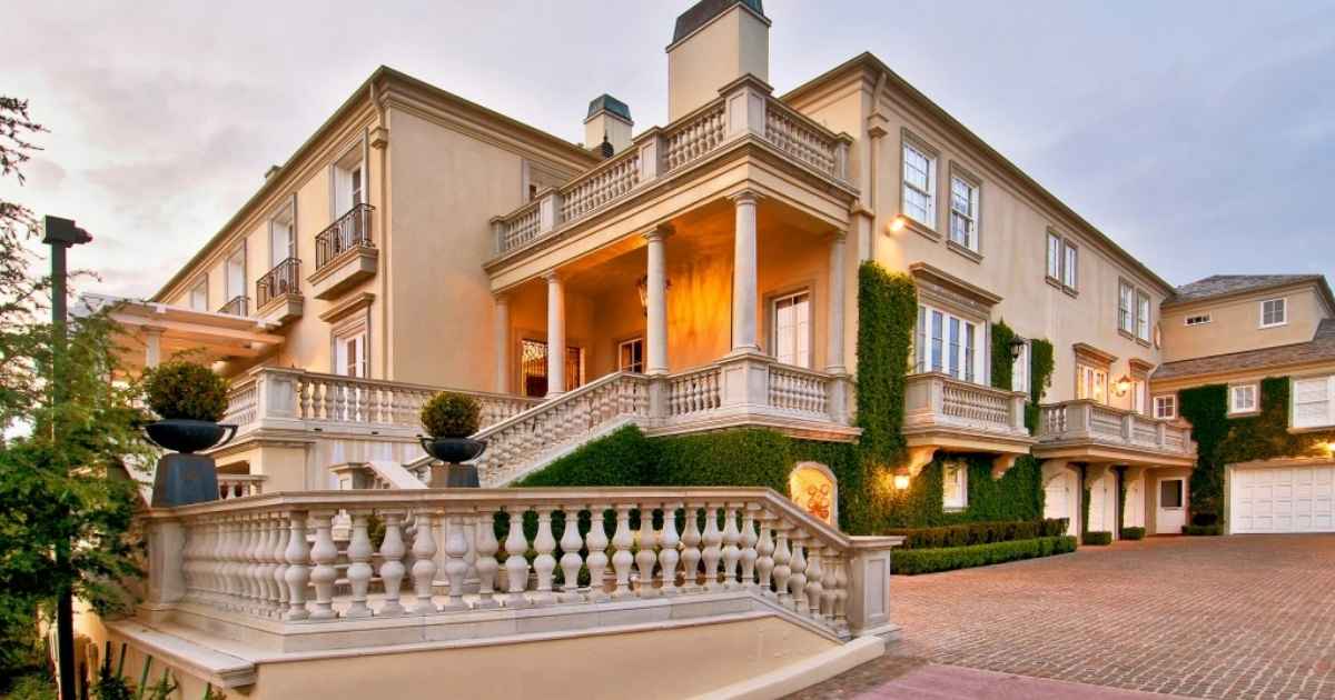 Elon Musk House: Inside the Billionaire’s Real Estate Choices